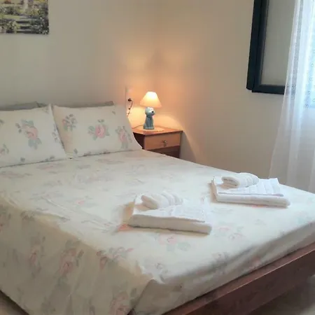Giannos Apartmán Agia Efimia