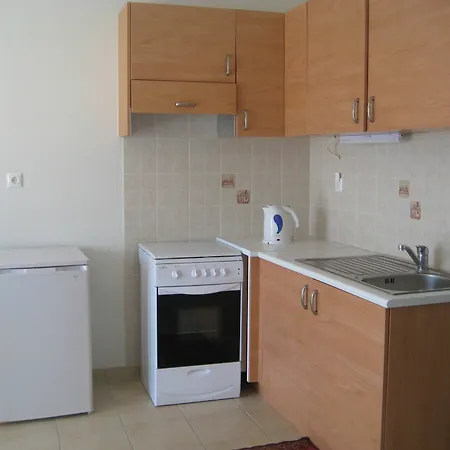 Giannos * أيّا إفيميا