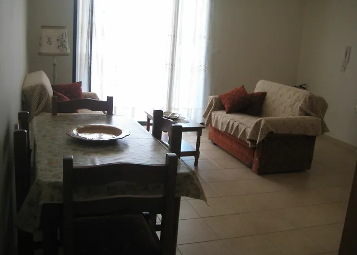 Giannos * Ajía Effimía