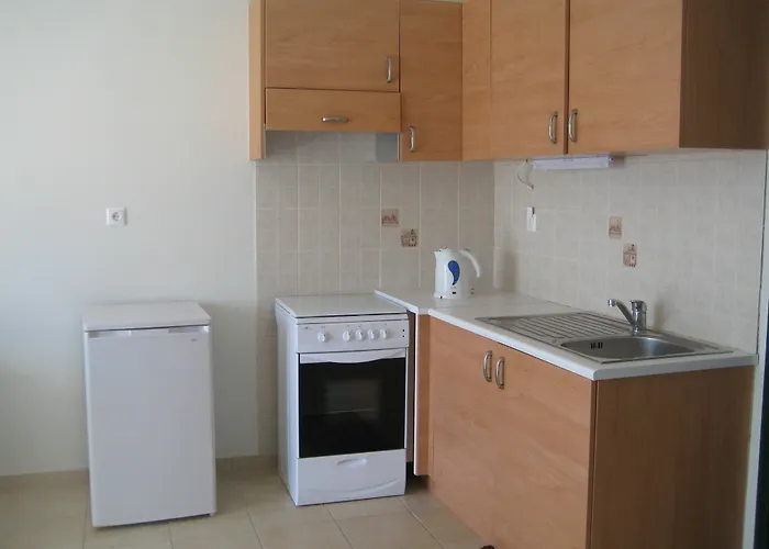 Giannos * Ajía Effimía